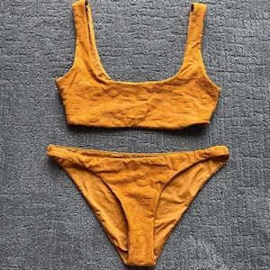 L space bikini set - lizzie top and catch bottom both size small- l*space bikini